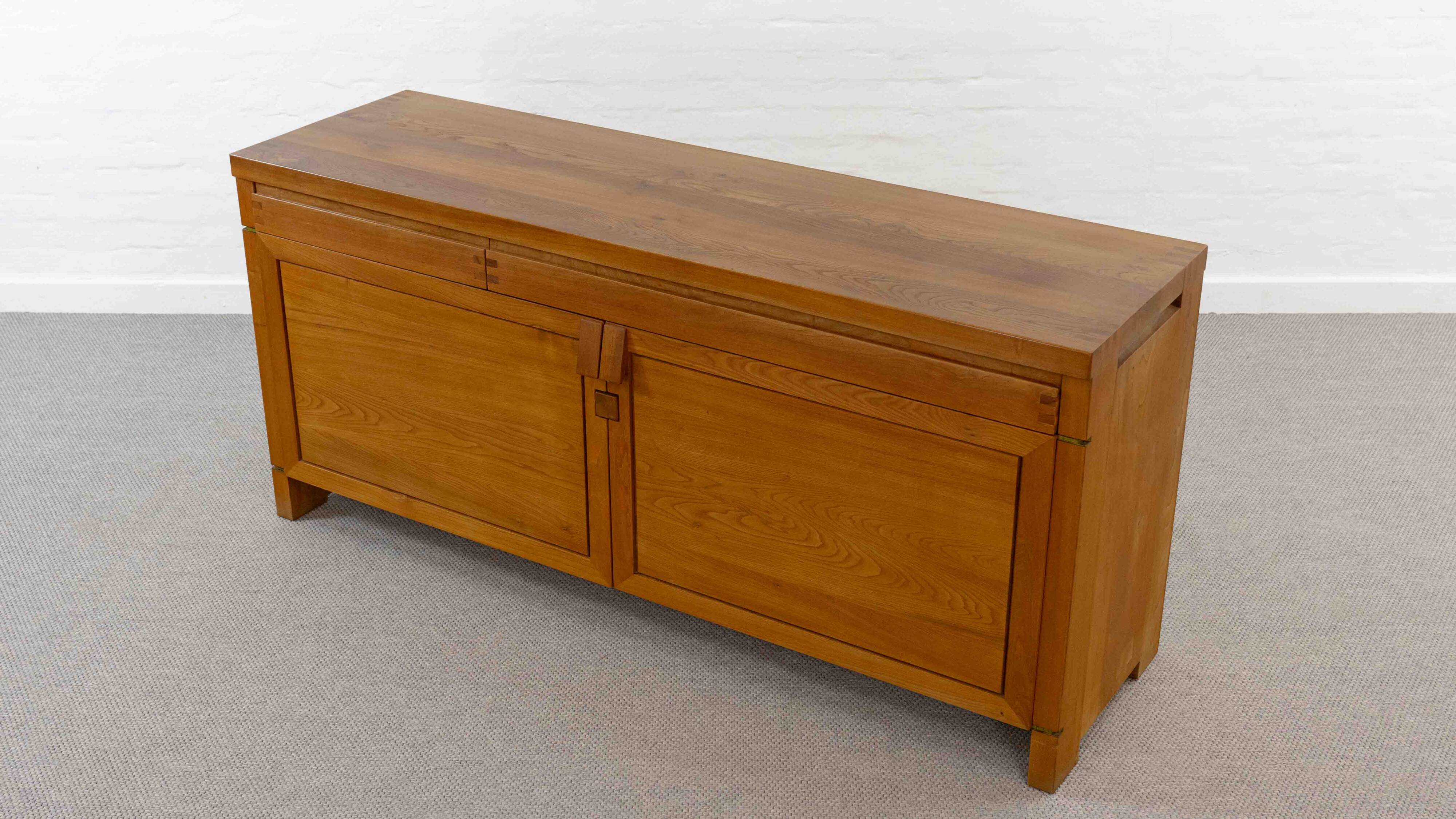 Sideboard R08 de Pierre Chapo en orme massif