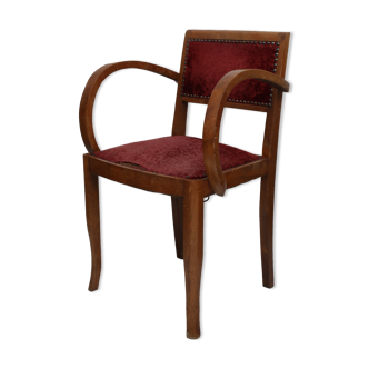 Red bridge chair