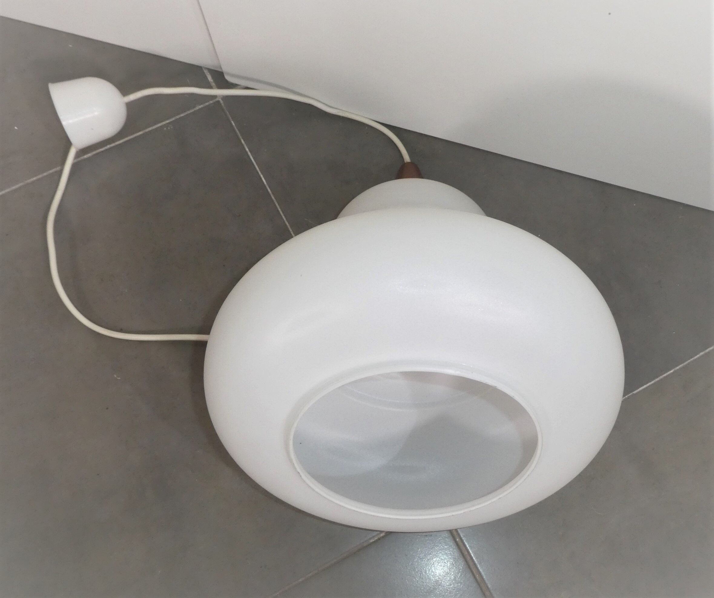 Scandinavian hanging lamp opaline