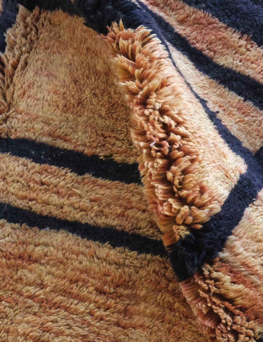Contemporary Berber Rug - 316 x 218 cm