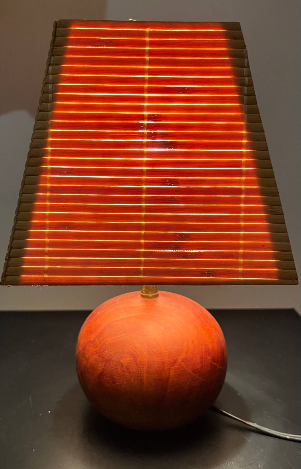 Solid wood ball lamp