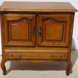 Oak sideboard with swivel screen tray