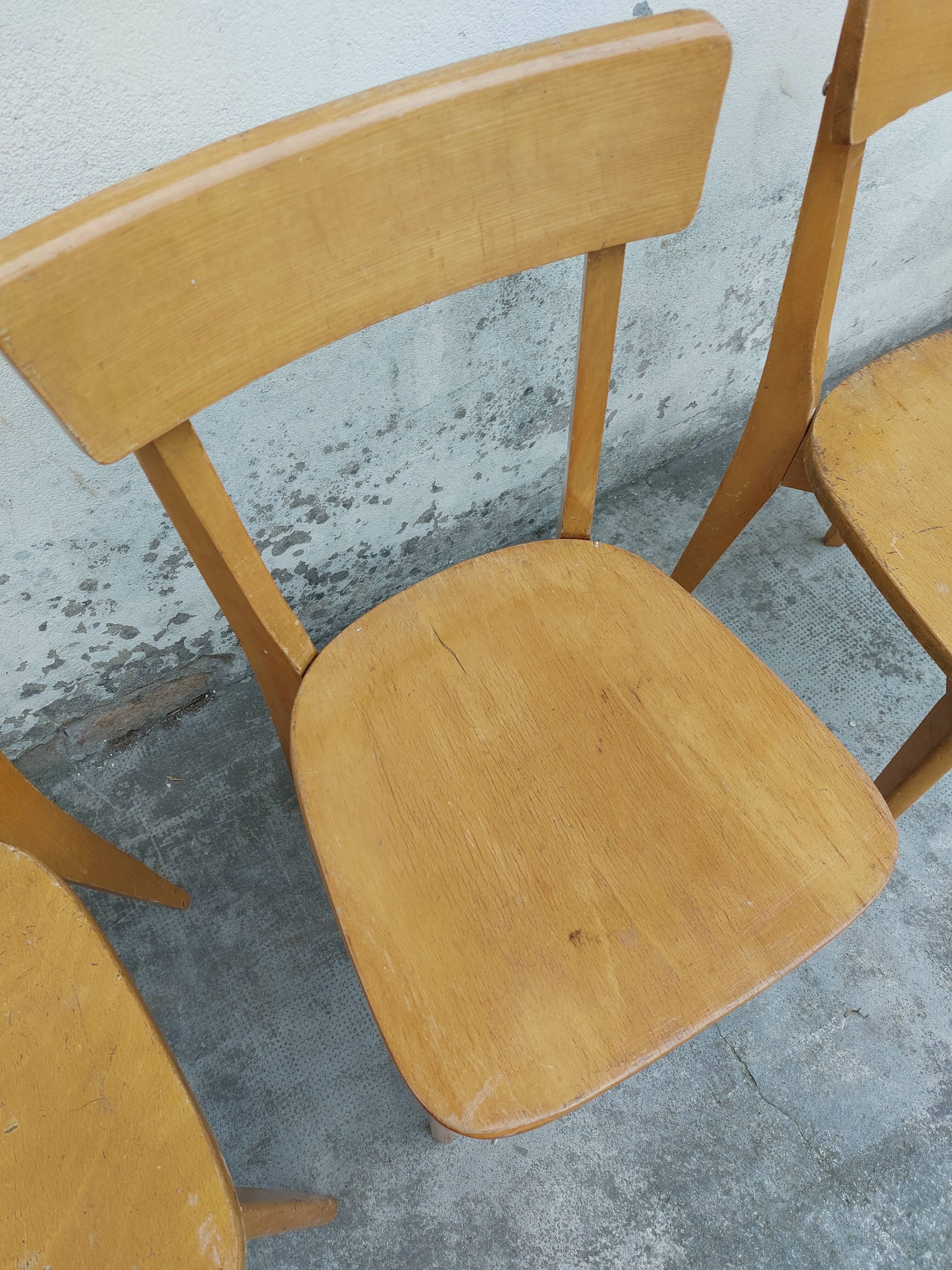 Série de 4 chaises de bistrot année 50