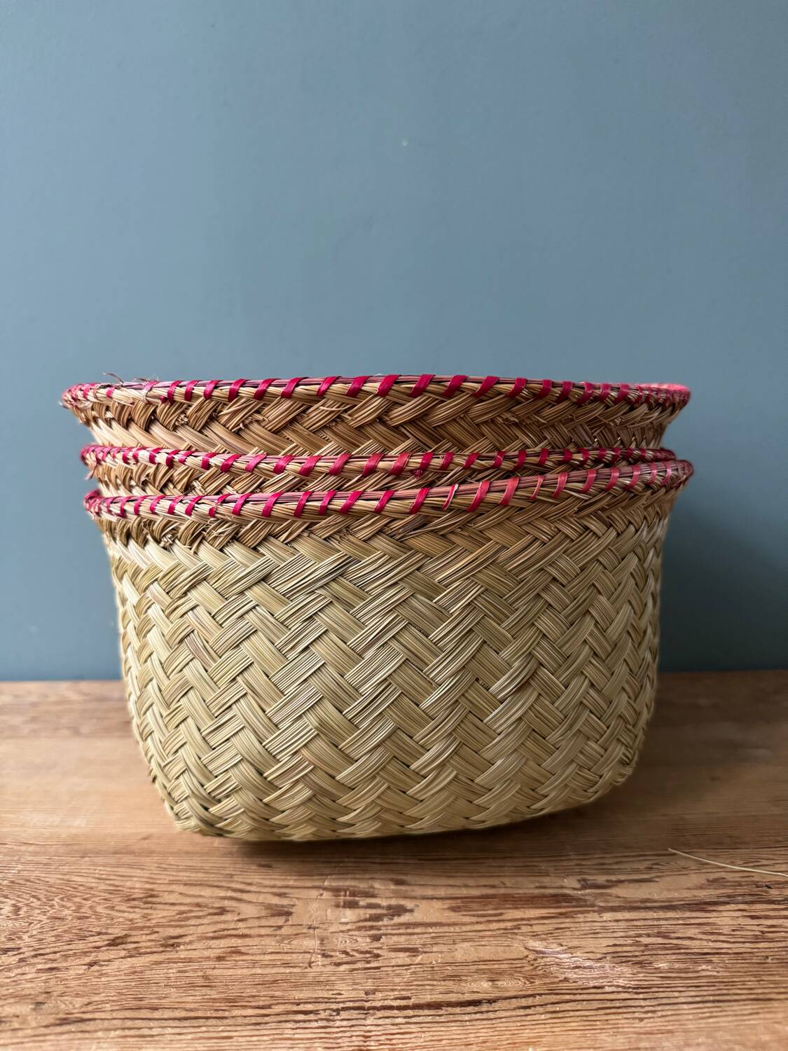 Set of 3 woven bamboo baskets