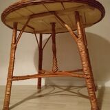 Round wicker table