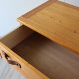 Vintage chest of drawers in solid pine and leather, 1970