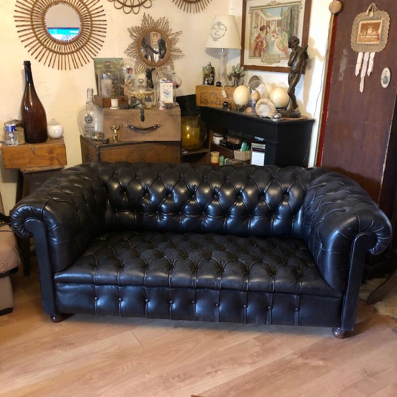 Chesterfield sofa in genuine black leather 3 seats