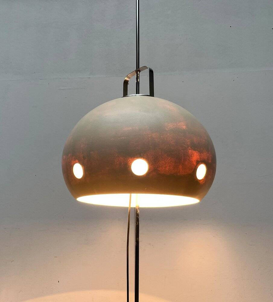 Modified Italian space age Lucerna floor lamp by Guzzini, 1960s.