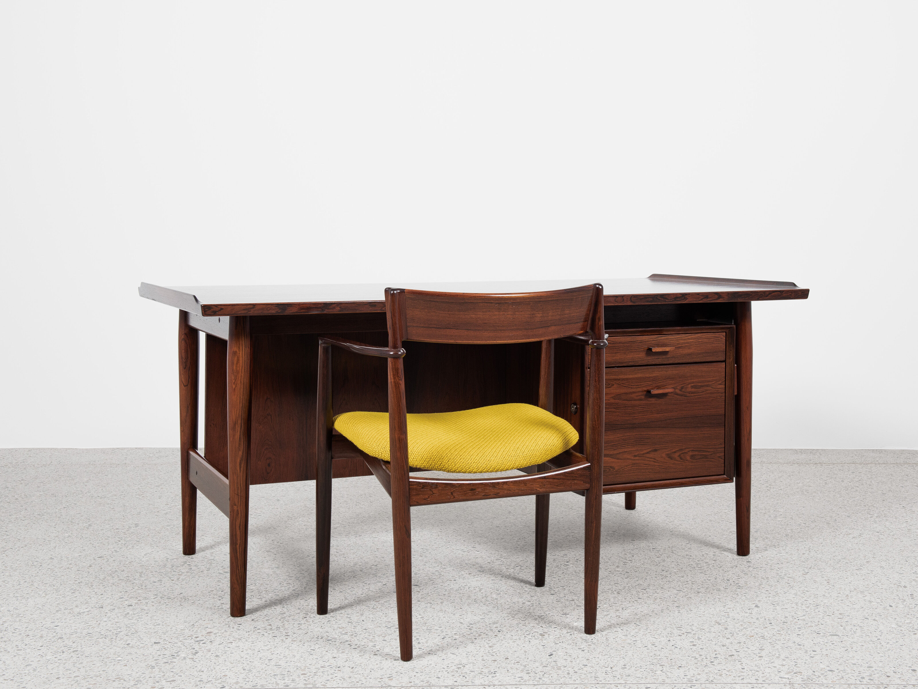 Midcentury Danish desk in rosewood by Arne Vodder for Sibast 1960s