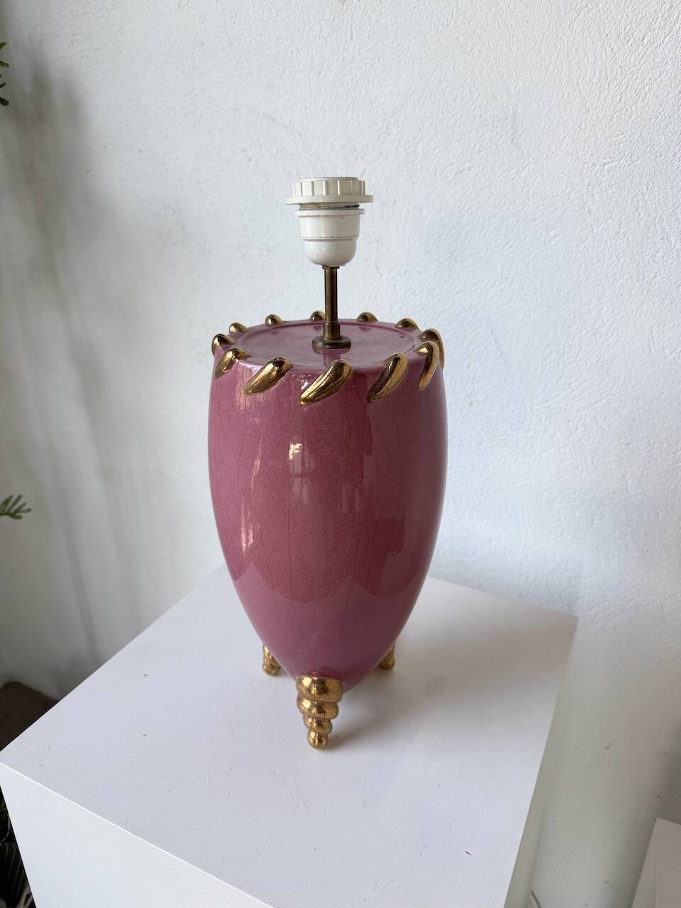 Pink and gold ceramic tripod table lamp