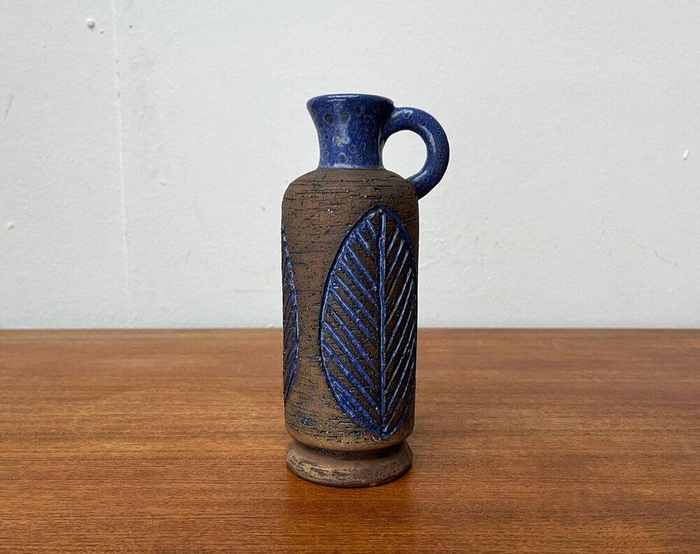 Carafe en poterie d'atelier suédois du milieu du siècle de Laholm, années 1960