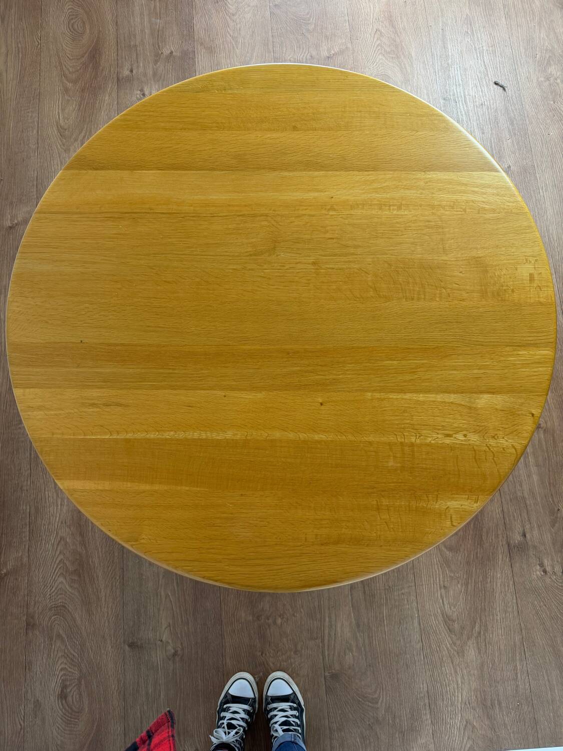 Scandinavian round coffee table in elm – Dyrlund, Denmark
