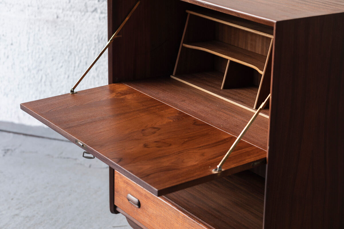 Cabinet by Louis van Teeffelen