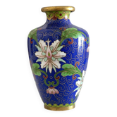 Small vintage Chinese vase in blue cloisonné, floral decoration, 10.5 cm.