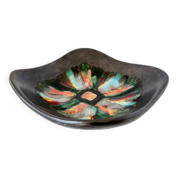 Plat céramique mat et irisé noir 1960