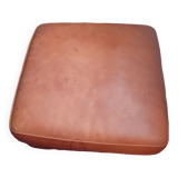 Leather pouf