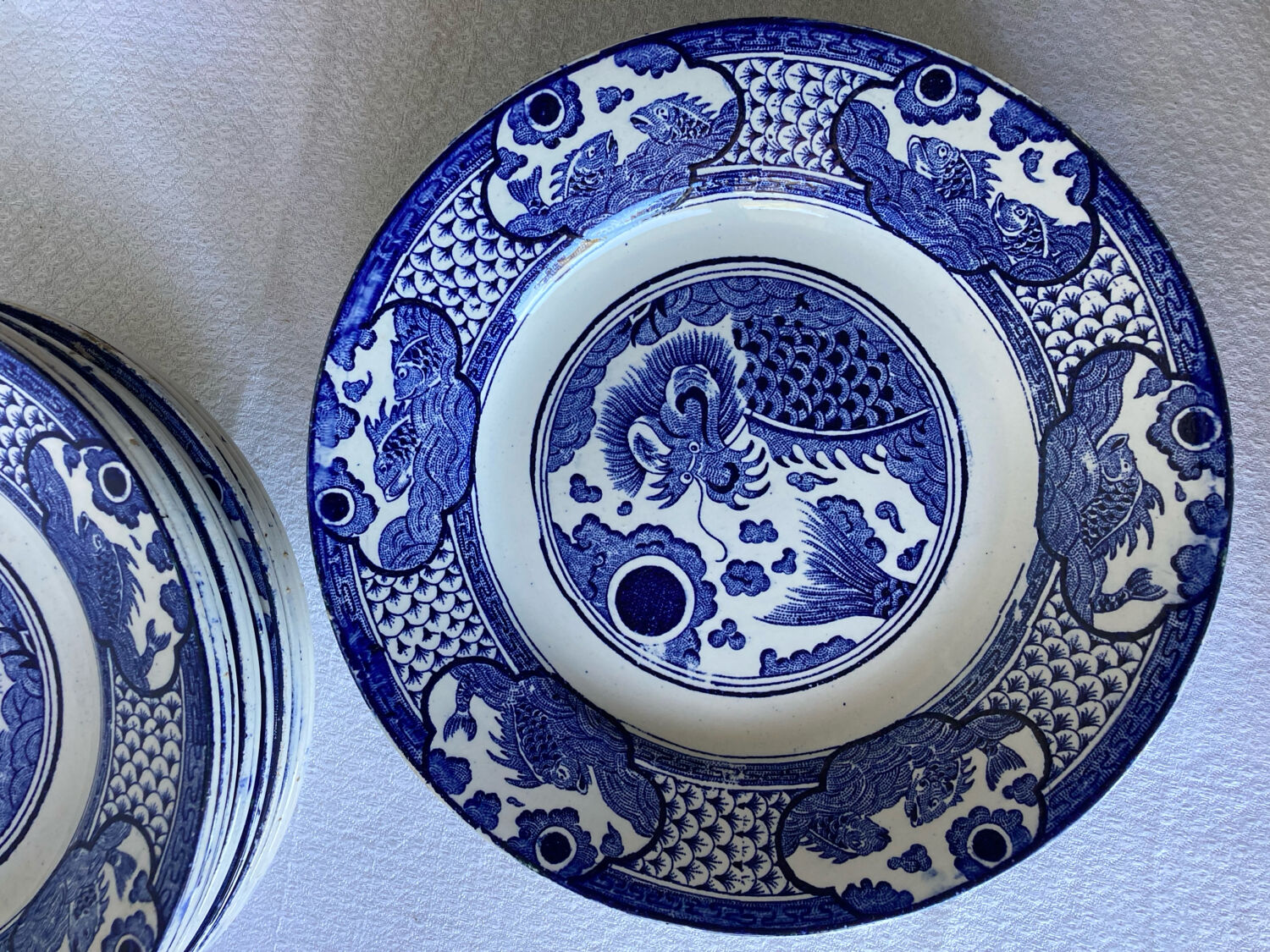16 table plates Longwy, Fish model
