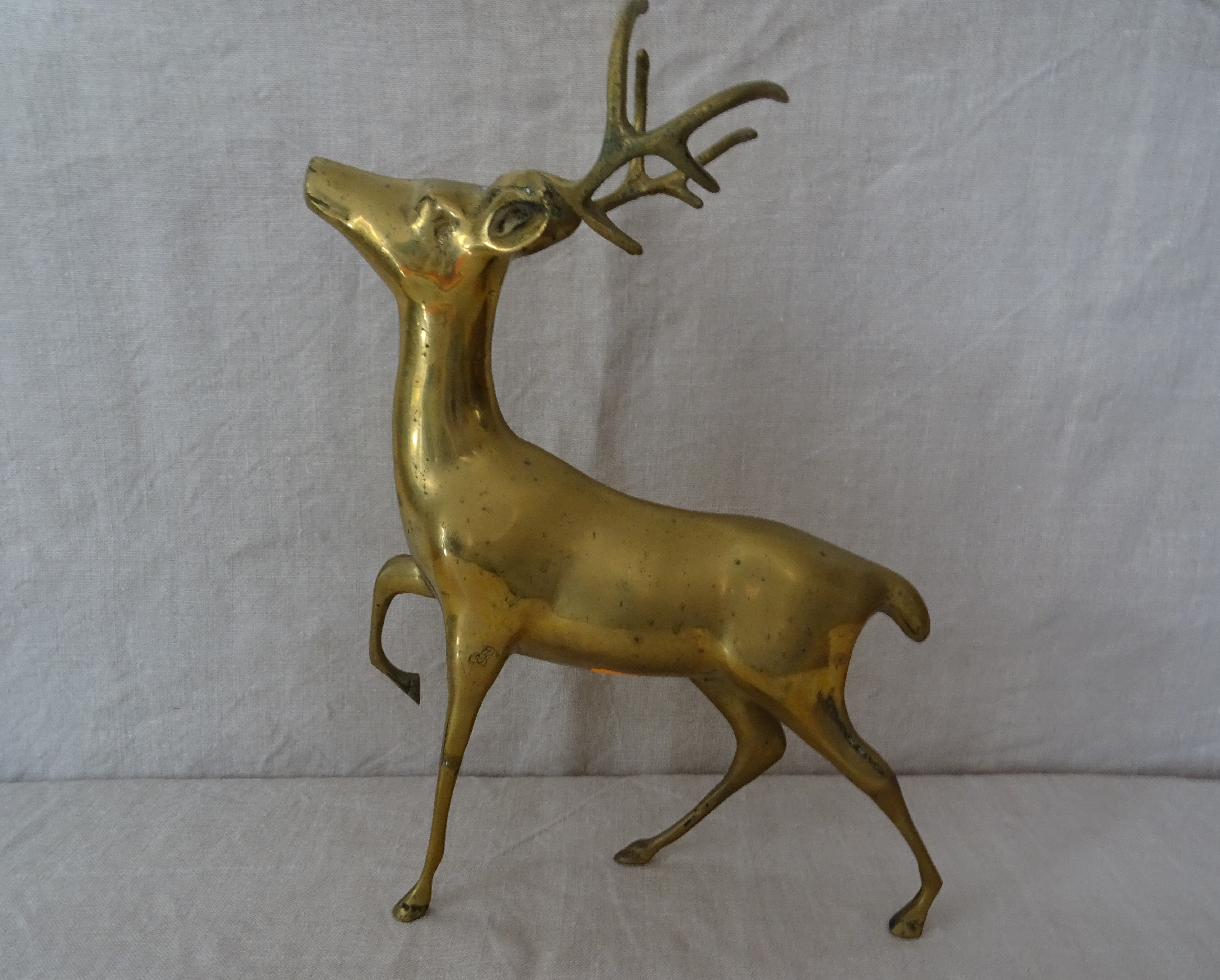 Animal brass royal deer