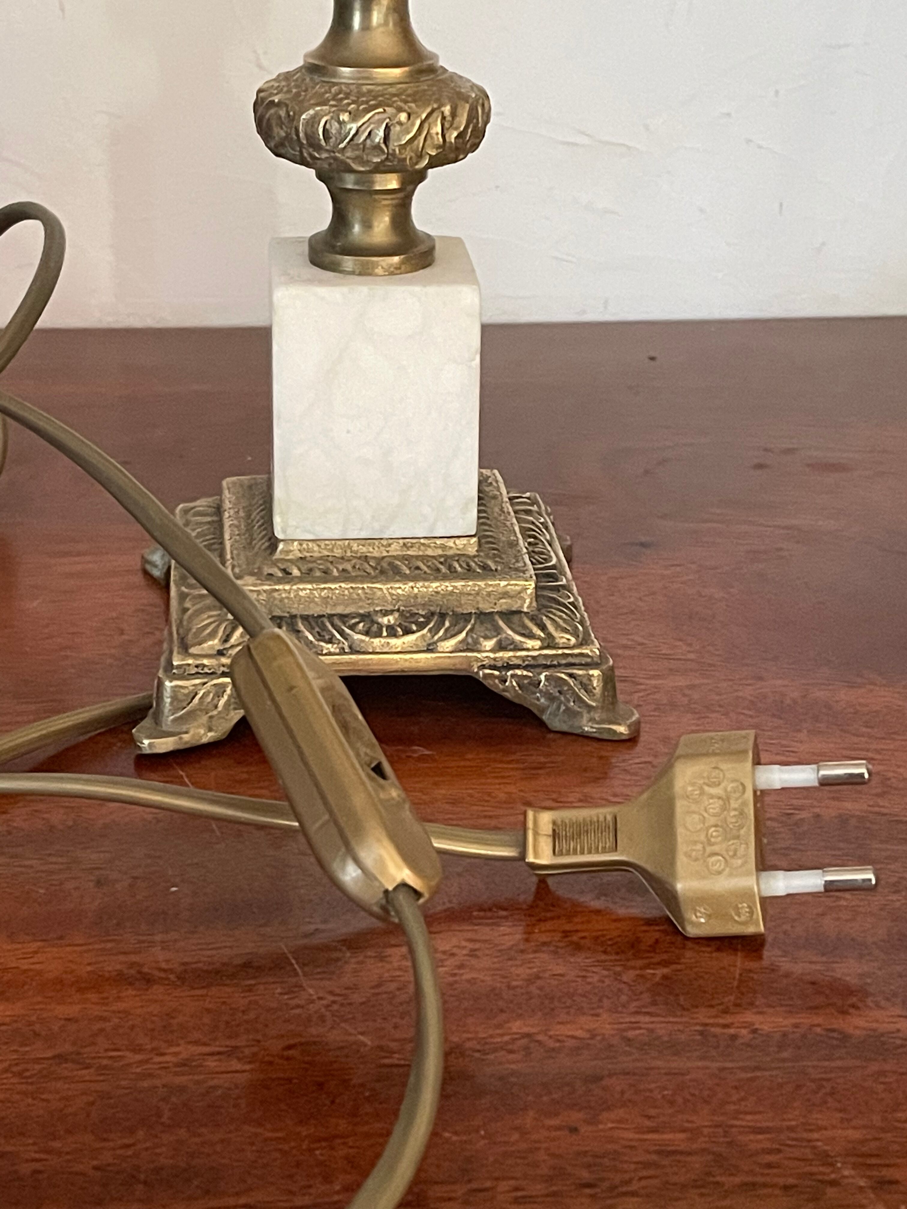 Paire de pieds de lampe marbre et laiton