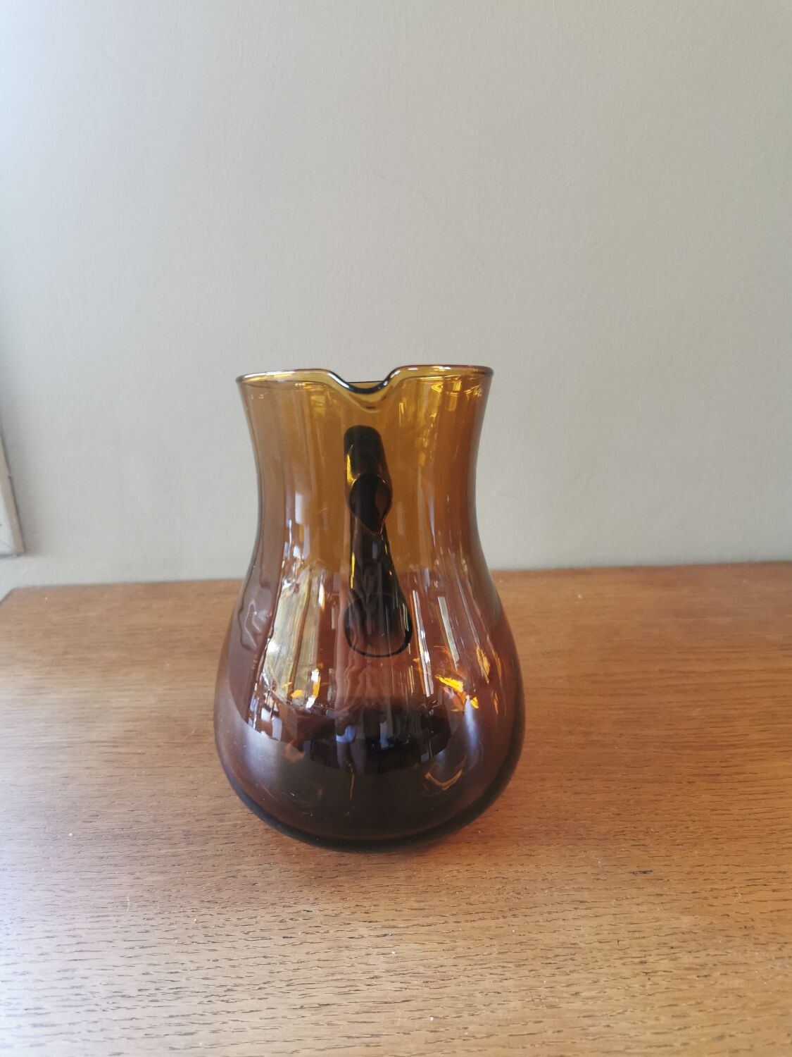 Pichet rond vintage verre couleur ambre