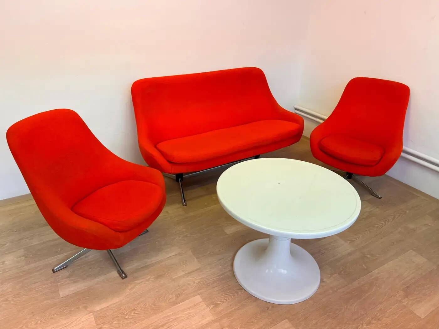 Set of mid-century French style Space Age cocktail sofa and chairs - 1970s