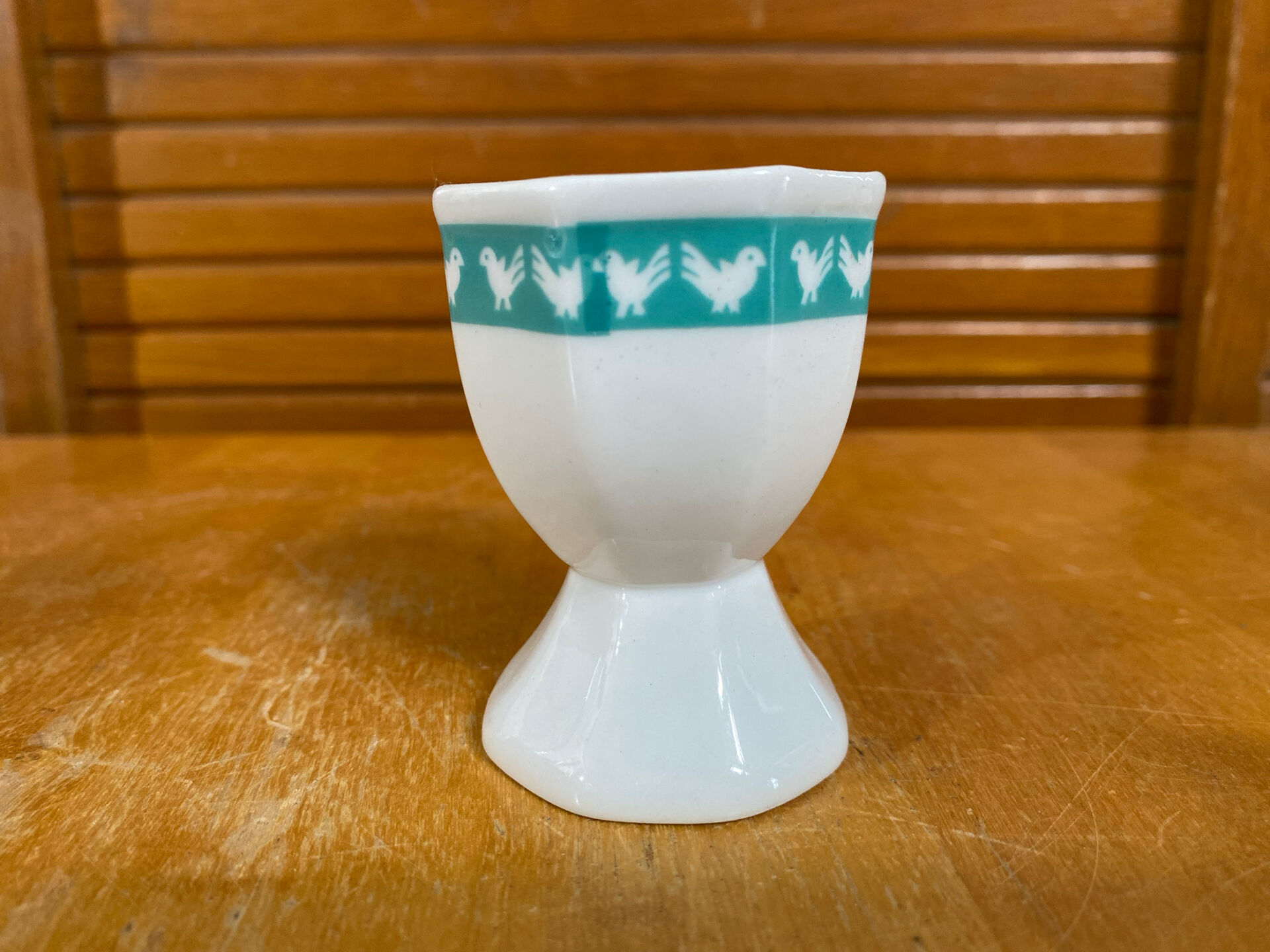 Set of 4 egg cups francoise saget white porcelain chicken decor