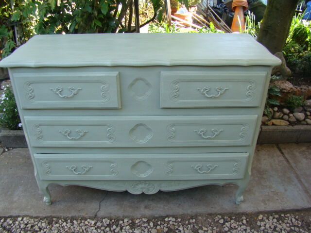 Old louis xv style painted chest of drawers