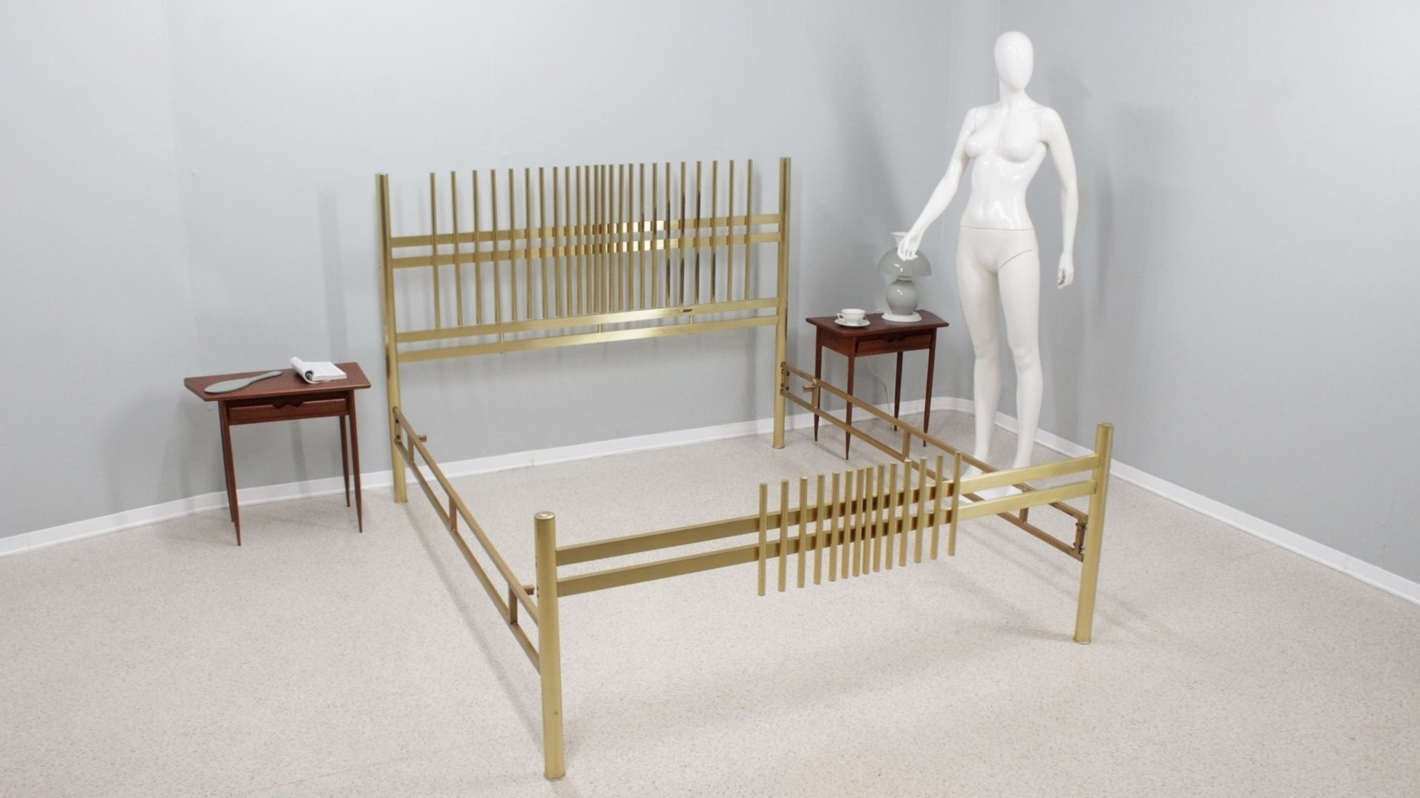 Lit vintage en laiton doré frigerio 1970s