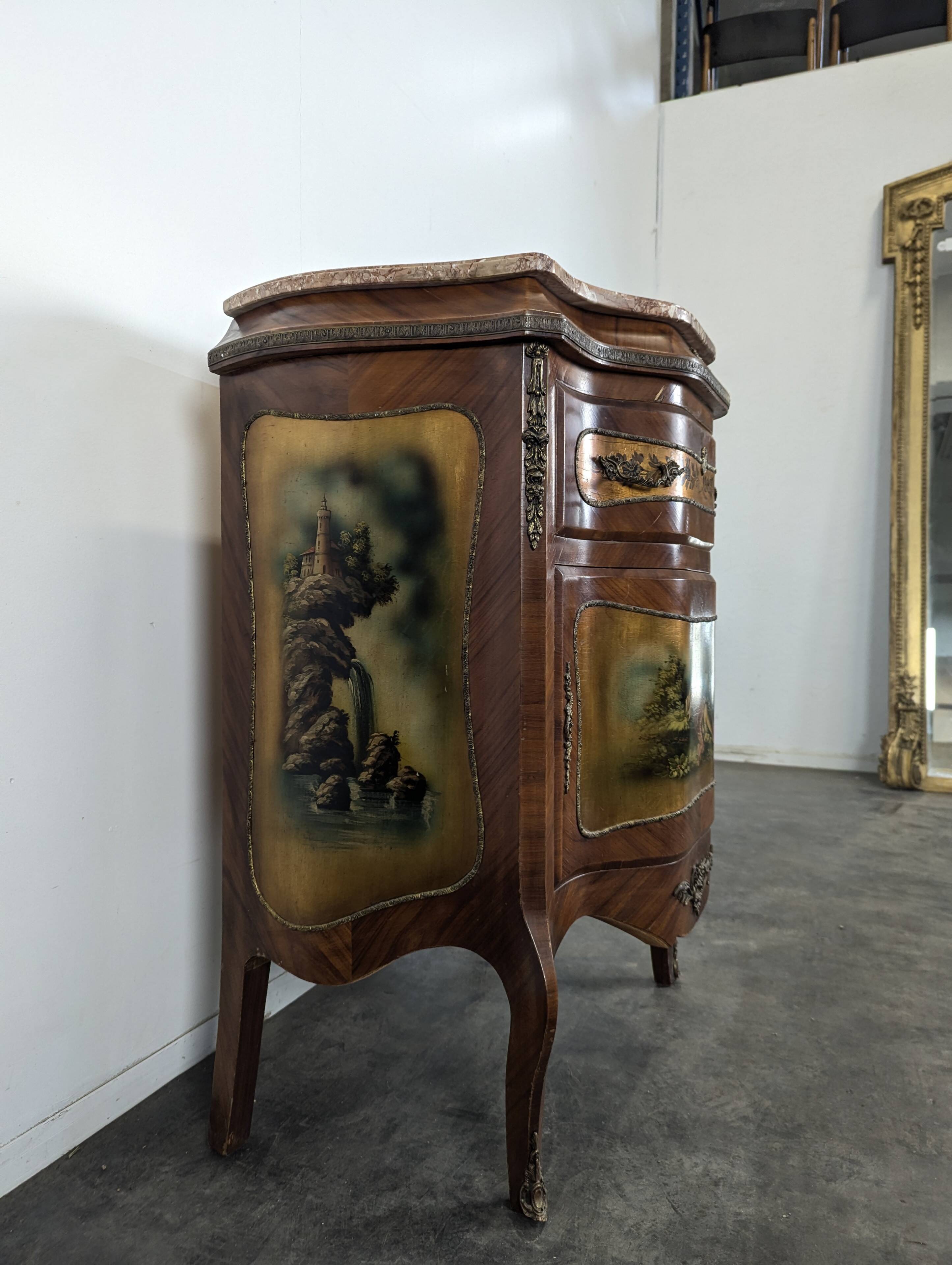 Meuble d'appui vernis Martin de style Napoléon III