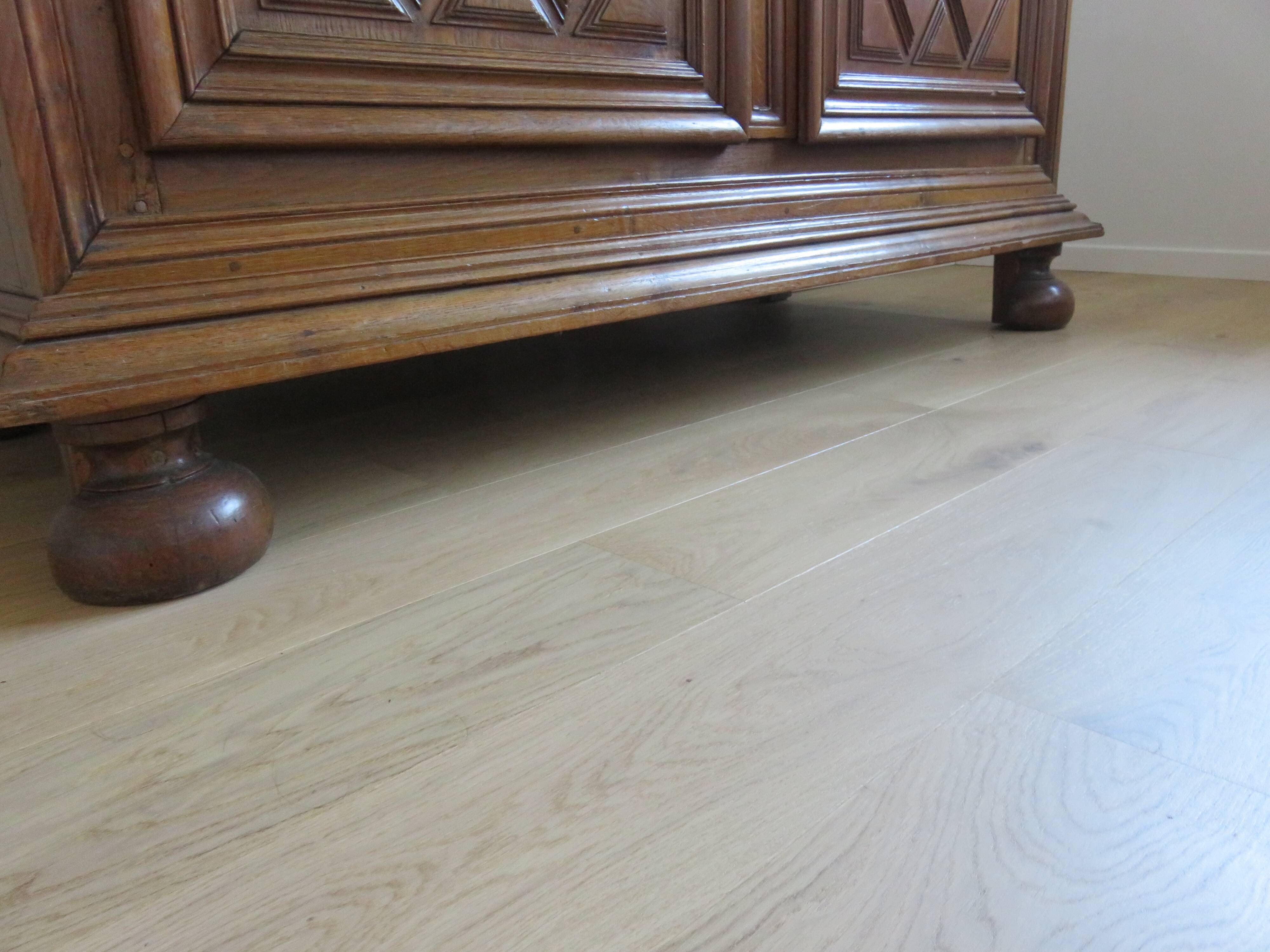 Louis XIII wardrobe in solid walnut