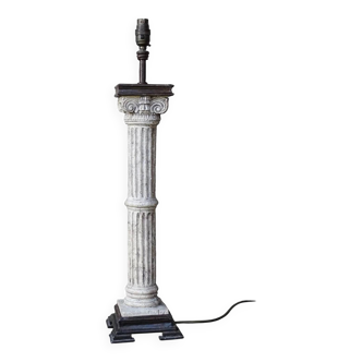 Pied de lampe vintage en forme de colonne corinthienne