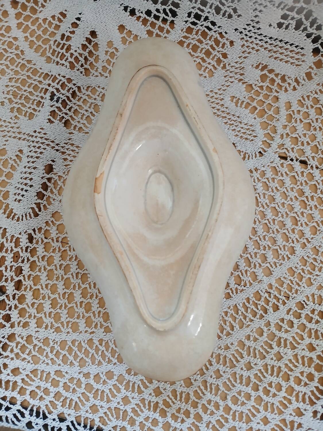 Saucière ancienne en Terre de fer