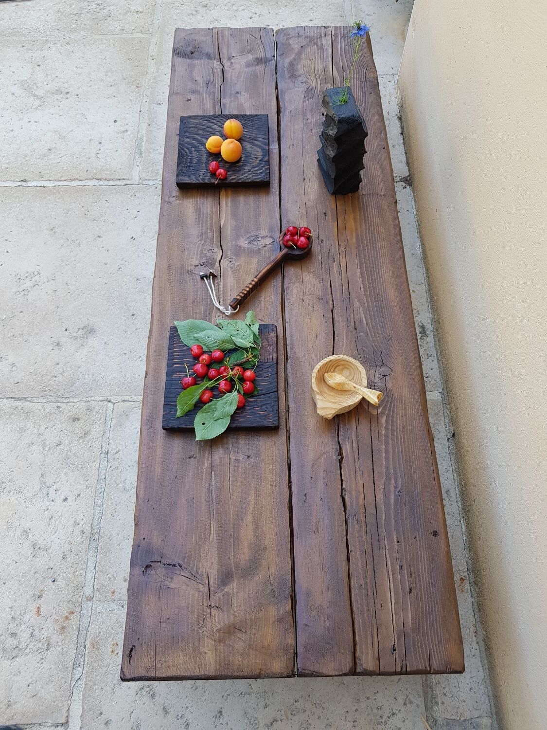 Table basse brutaliste