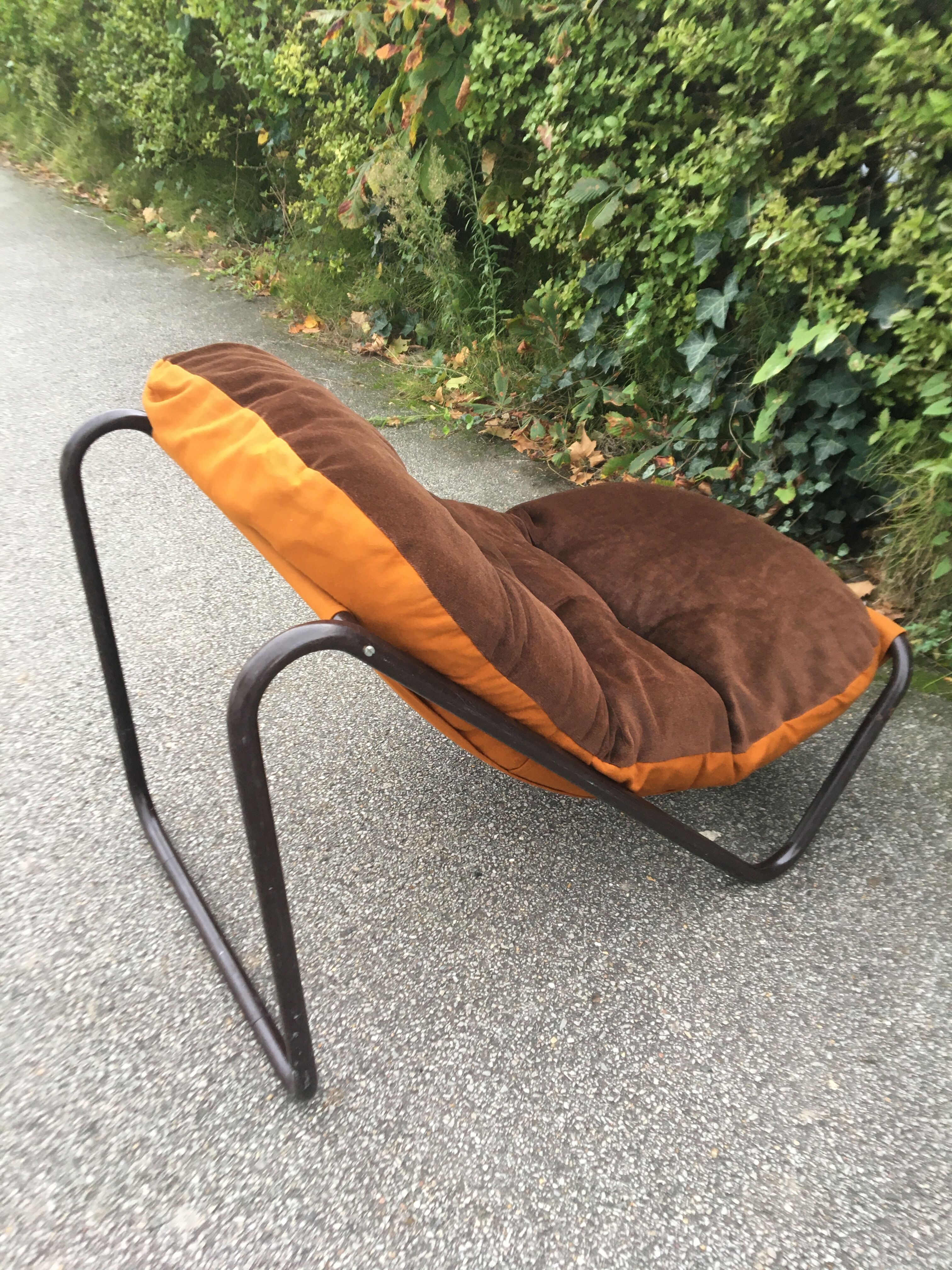 2 brown armchairs from the 70