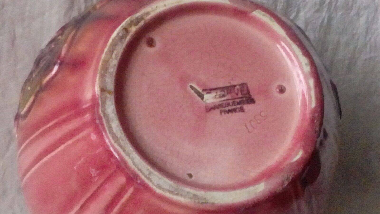 Sarreguemines faience slip pot planter with floral decoration late 19th century