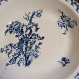 Hollow and round dish from Gien, thistle series