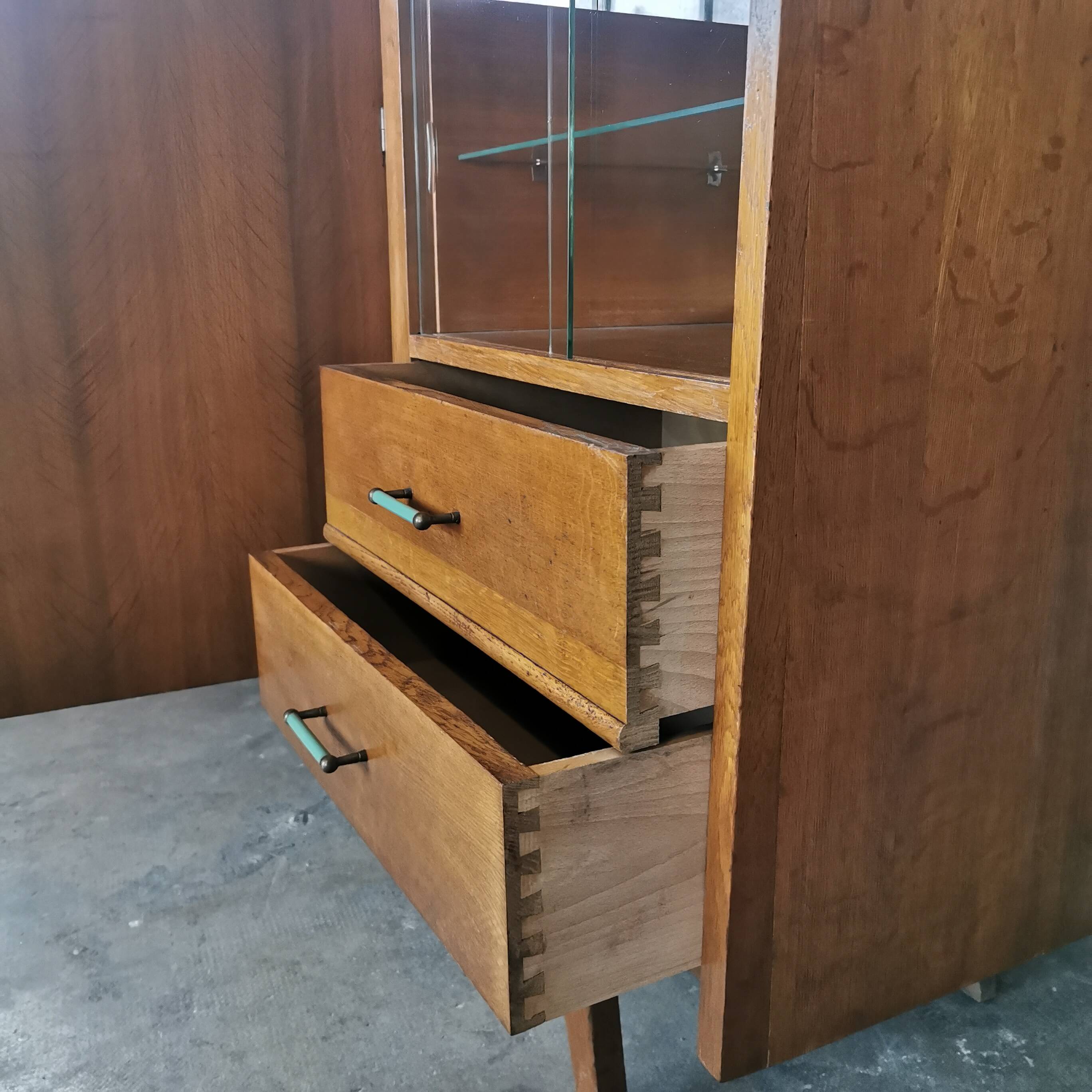 Large vintage sideboard 1950 compass feet