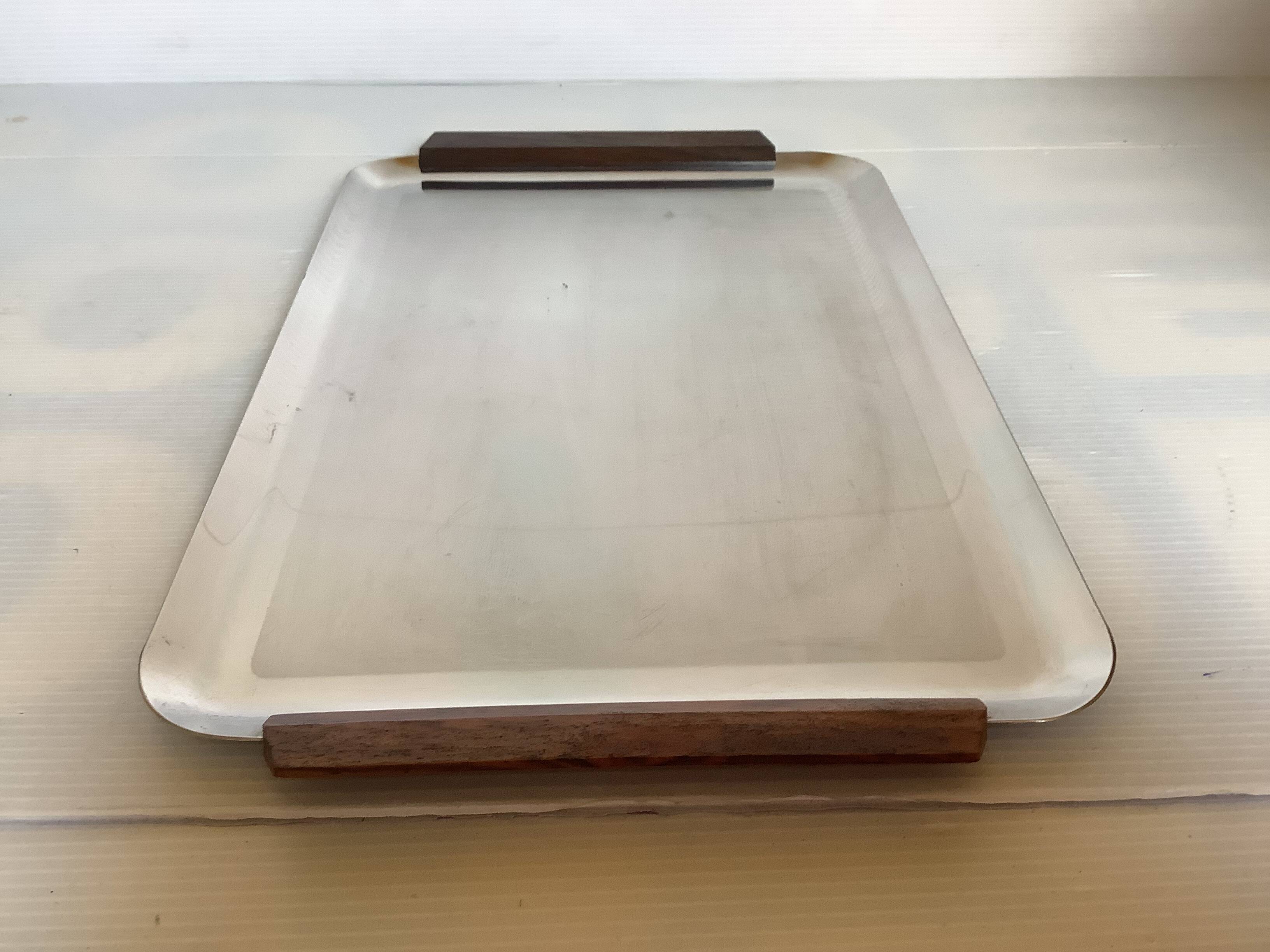 Plateau, plat en métal et bois style scandinave