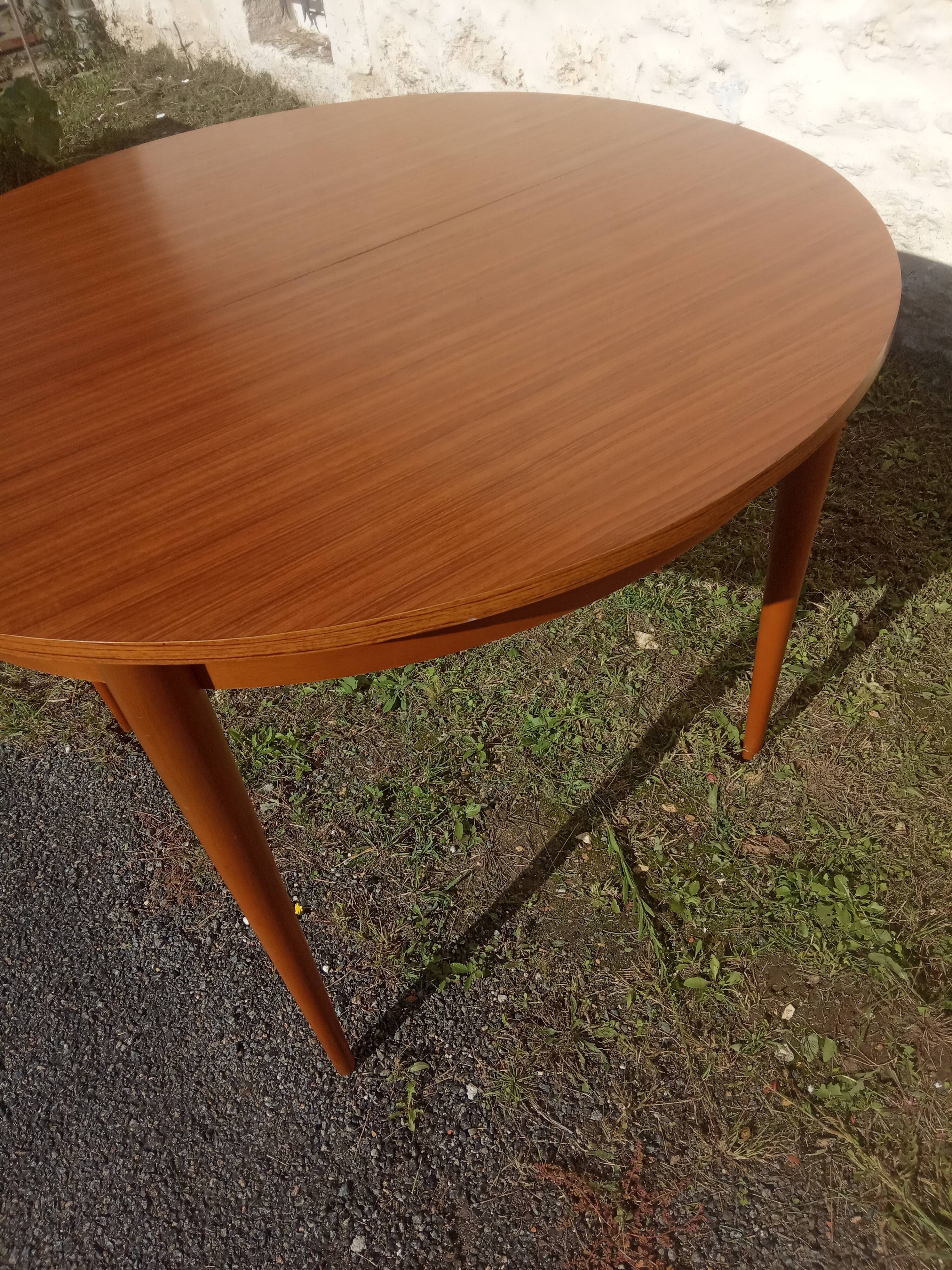 Table 50s 4/6 people