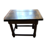 Swivel and extendable table