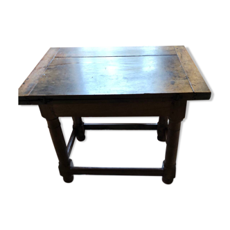 Table pivotante et extensible