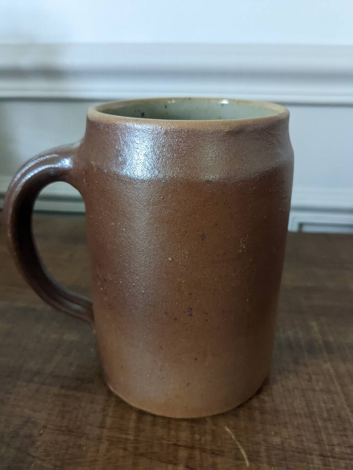 Pair of stoneware mugs