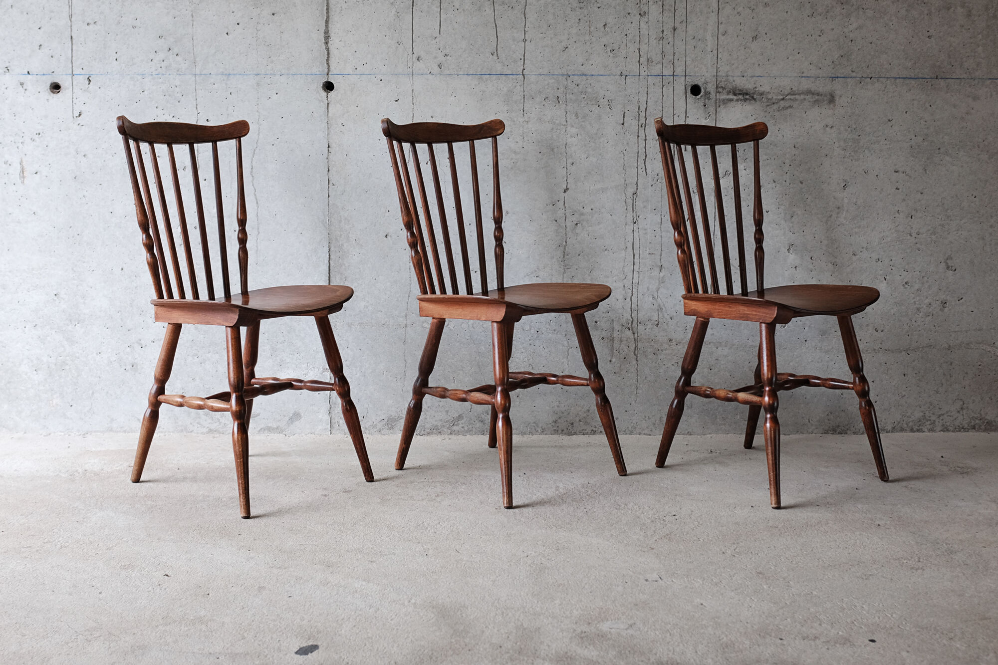 Lot de 3 chaises Baumann modèle Menuet années 50 60