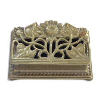 Boite à timbre en bronze