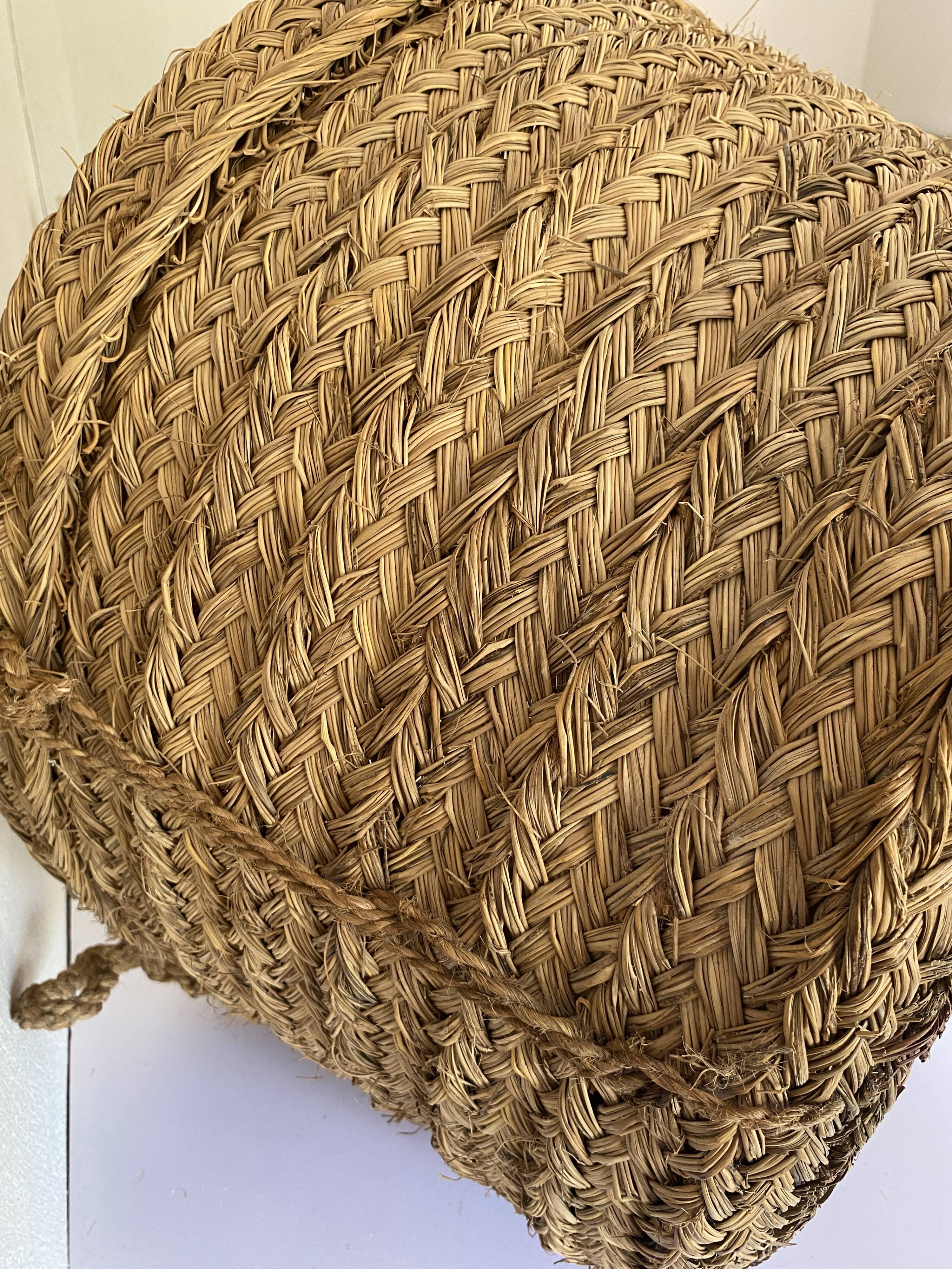 XXL woven straw basket