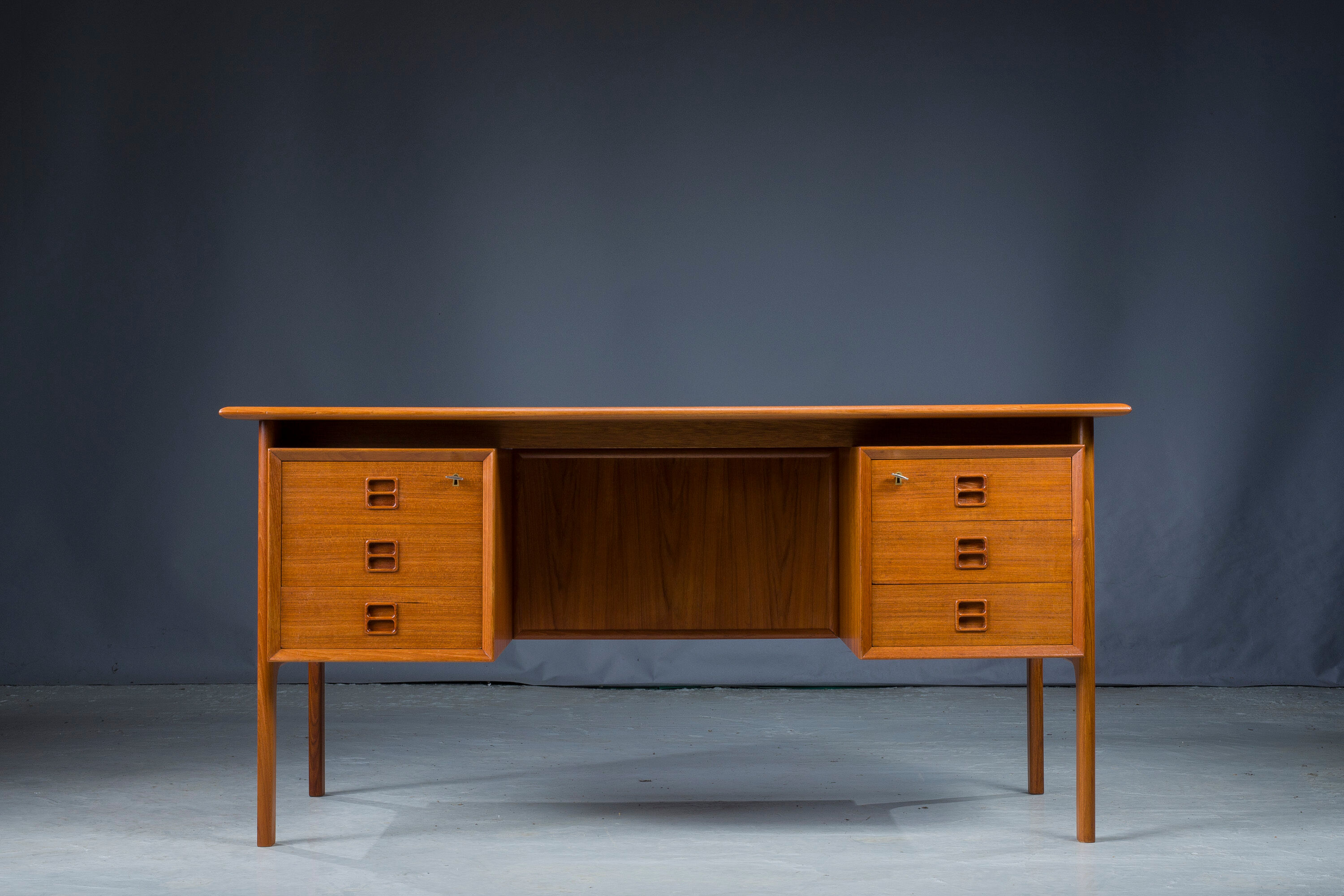 Double-Sided Teak Desk to Arne Vodder from Brouer Møbelfabrik, Denmark, 1960s