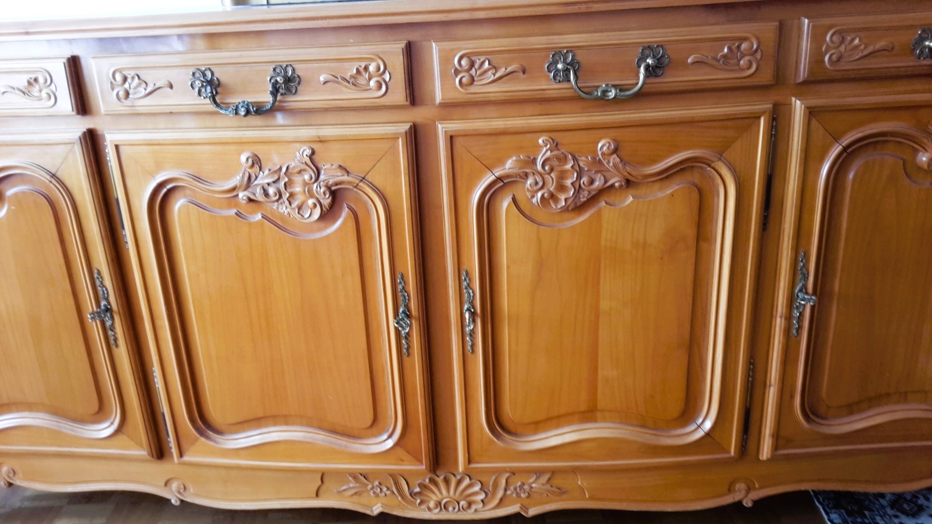 Solid cherry wood cabinet with 4 doors and 4 drawers (255/55cm H 105cm)