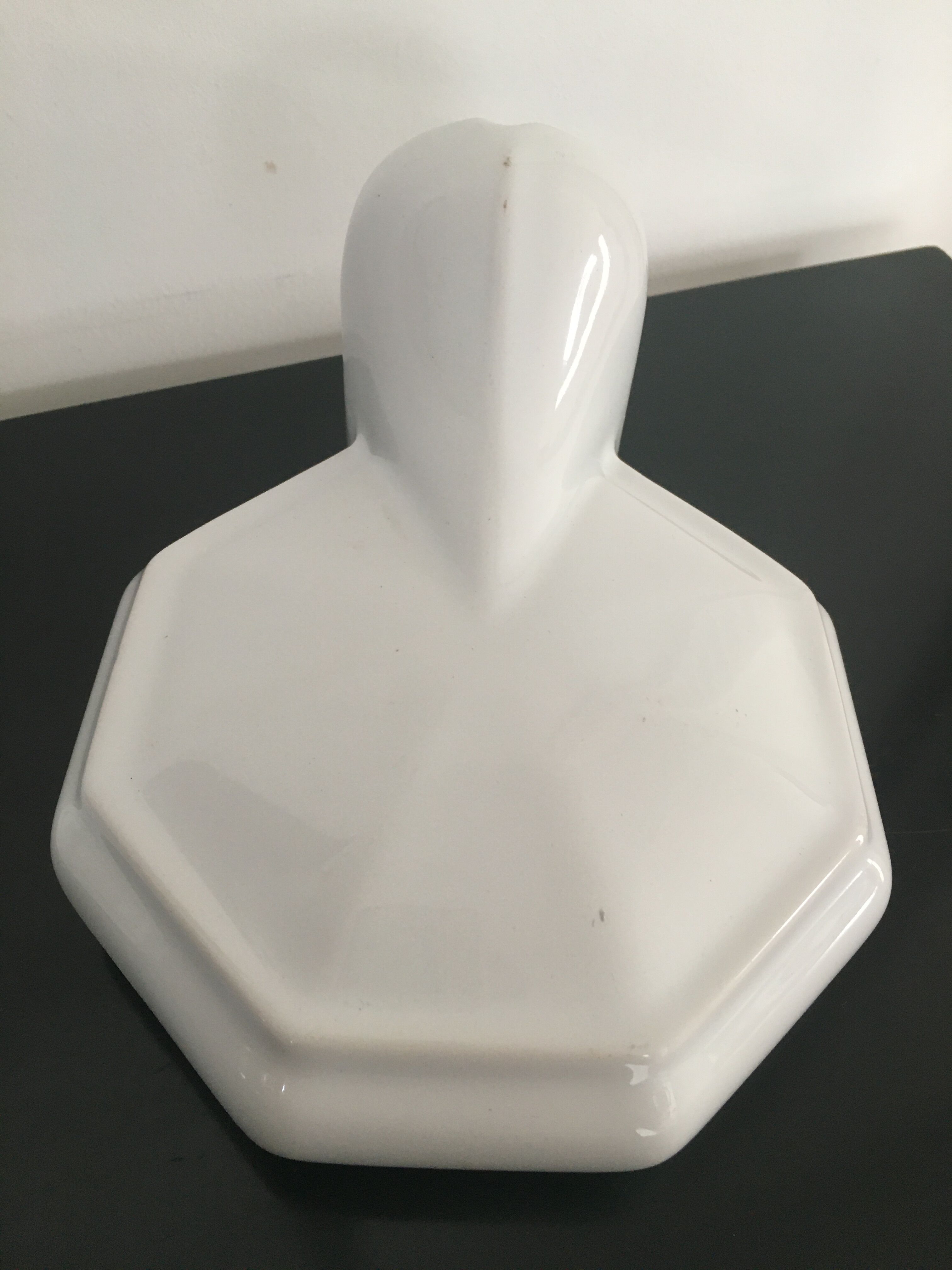 Sconce in white earthenware