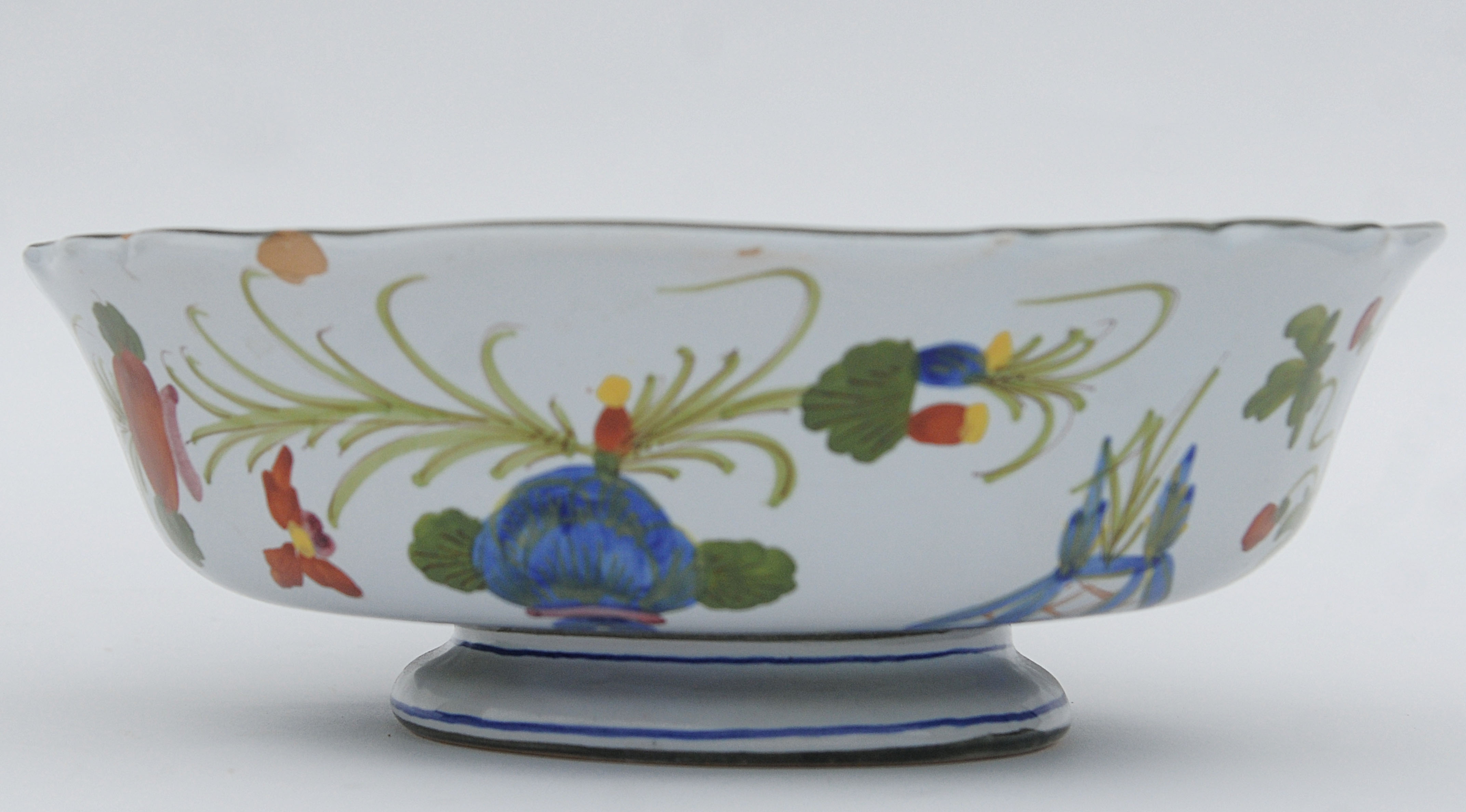 Faenza earthenware dish