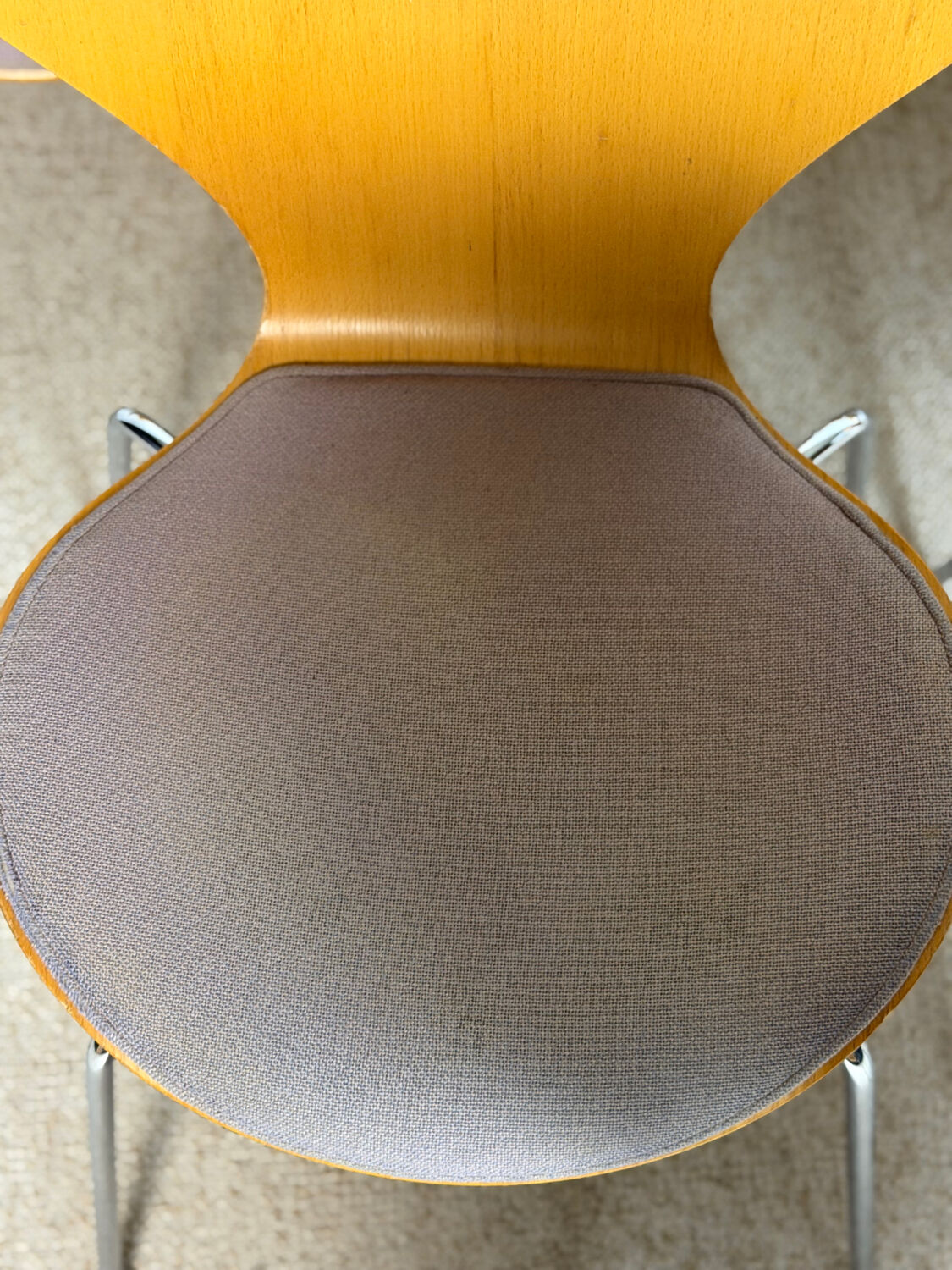 6 chairs Series 7 – Arne Jacobsen for Fritz Hansen